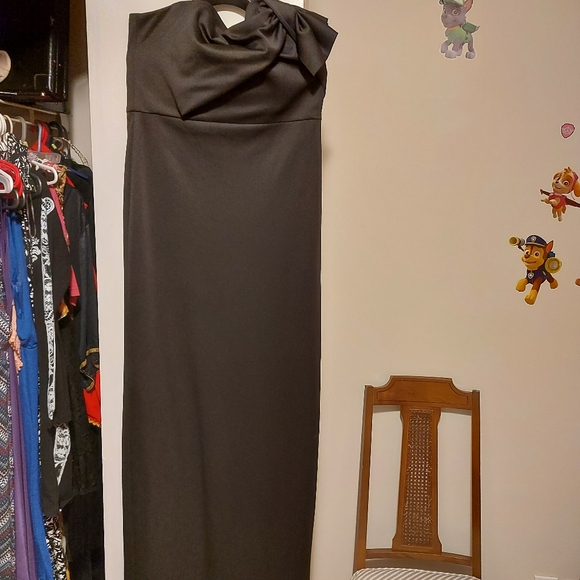 2 evening gowns - Picture 2 of 2